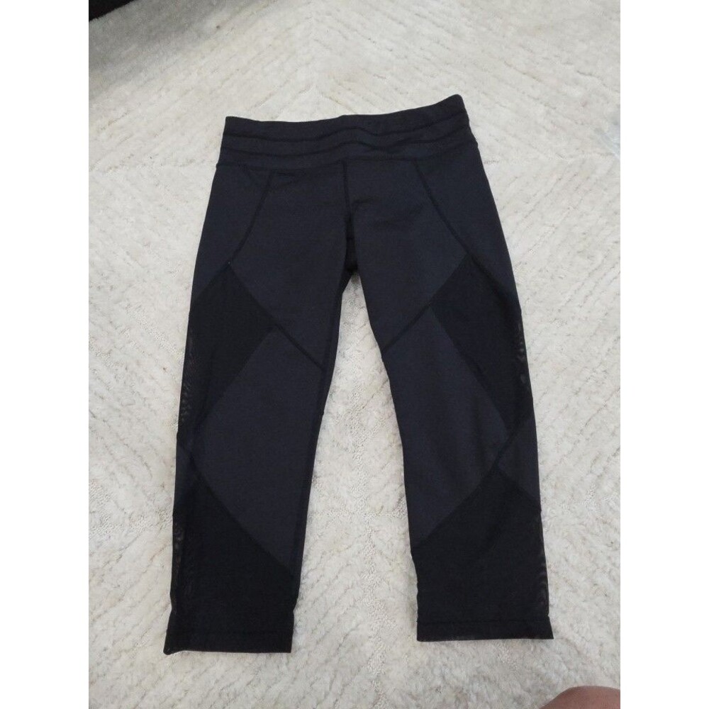 Athleta Leggings Womens M Black Mesh Lace Yoga Pant Stretch Crop Capri Gym B22